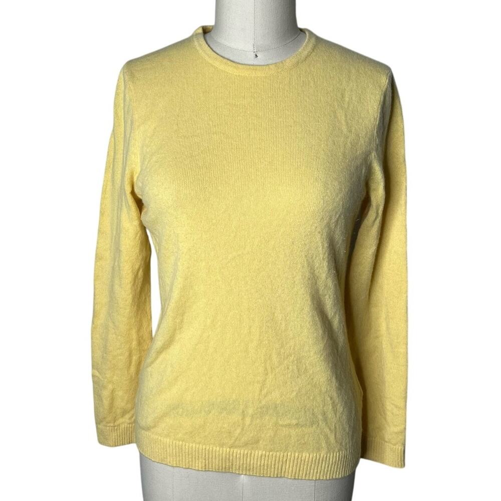 L.L. Bean Cashmere Light Yellow Classic Crew Neck Women's Sweater Size Medium